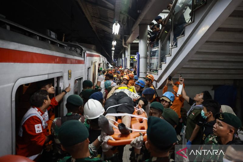 Fokus Tangani Korban Kecelakaan, Stasiun Bekasi Timur Tidak Layani Penumpang 