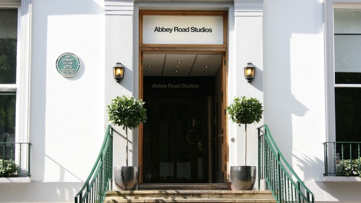 Melihat Isi Studio Abbey Road lewat Dokumenter