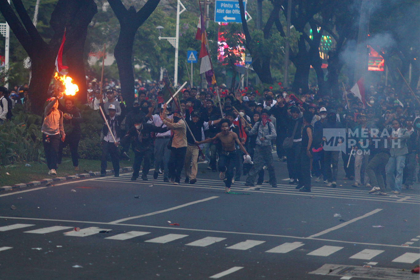 Deretan Fasilitas Umum di Daerah yang Rusak Imbas Demo, Kerugian Capai Rp 50 Miliar