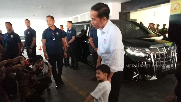 Jan Ethes Jadi Nama Buah Anggur Varietas Baru Inovasi Badan Litbang, Jokowi Tertawa