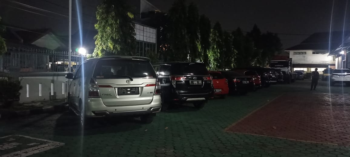 KPK Sita 15 Mobil Anggota DPR Satori: Fortuner, Alphard hingga Camry
