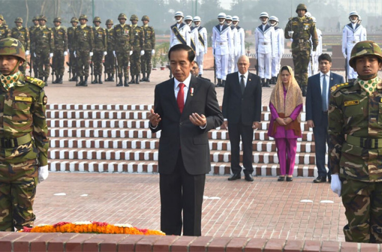 Presiden Jokowi Kunjungi National Martyrs’ Memorial di Bangladesh