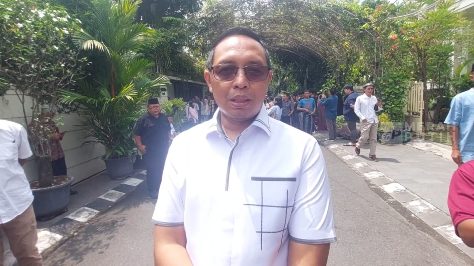 Usai Silaturahmi dengan Jokowi, Hasan Nasbi Pastikan Stok BBM Aman di Tengah Konflik Timur Tengah