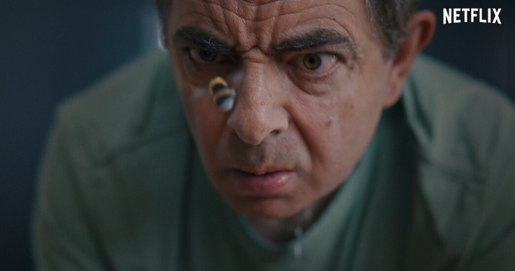 Rowan Atkinson Kembali Akting untuk Serial Komedi Netflix 'Man vs Bee'