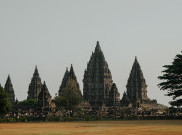 Purnama Tilem Prambanan Akomodasi Umat Hindu di Candi Prambanan