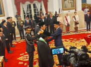 Para Menteri, Wakil Menteri Sampai Staf Khusus Raih Tanda Jasa dan Kehormatan
