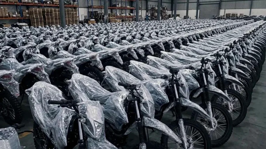 DPR Endus Bau Amis Mark Up Motor Listrik BGN, Sepakat Dihibahkan ke Guru Honorer