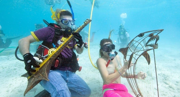 Underwater Music Festival. (Foto: instagram.com/scubaverse_media)