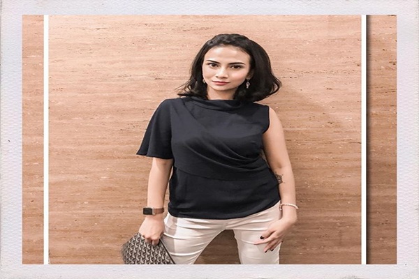 Artis Vanessa Angel terlibat prostitusi online