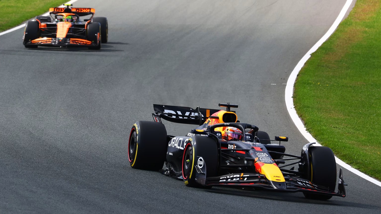 Verstappen Sebut Ada yang Salah dengan Mobil F1 Red Bull Racing