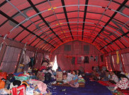 Warga Cianjur Butuh Bantuan Tenda Kecil