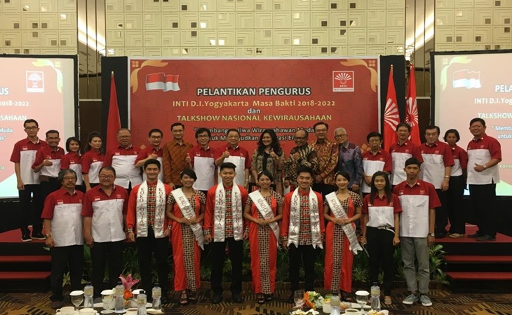 Foto Bersama Pengurus INTI dan Perwakilan Kampus USD 