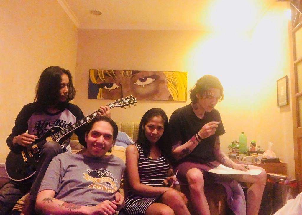 Ozzy Albar Ternyata Pesta Narkoba Bareng Perempuan