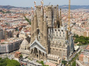 Bintang Berukuran 7,5 Meter Hiasi Puncak Menara Sagrada Familia, Barcelona