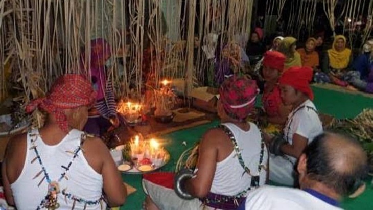 Tradisi Pengobatan Belian Sentiyu Dayak Tunjung Kian Pudar