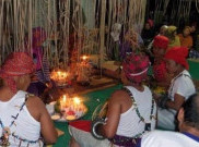 Tradisi Pengobatan Belian Sentiyu Dayak Tunjung Kian Pudar