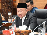 Guru Diminta ‘Double Job’ Jadi Konselor, DPR Tekankan Tiap Sekolah Harus Punya Psikolog 