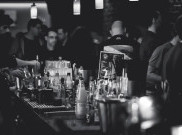 5 Tipe Teman Clubbing yang Kocak