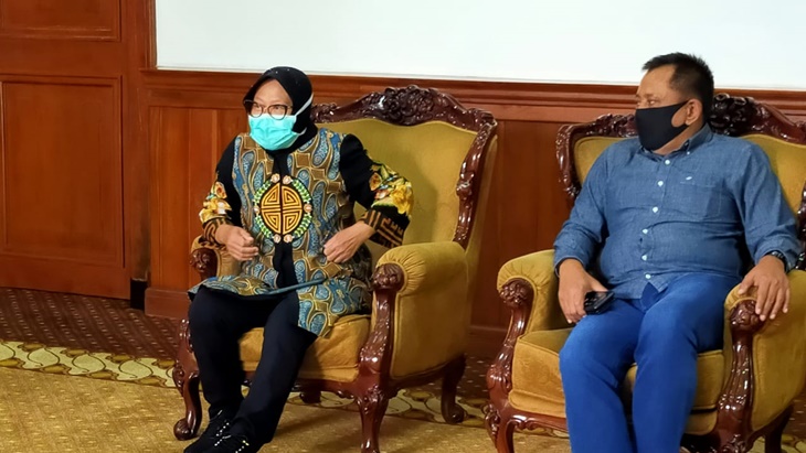 Wali Kota Surabaya Tri Rismaharini penuhi panggilan Gubernur Khofifah Indar Parawansa