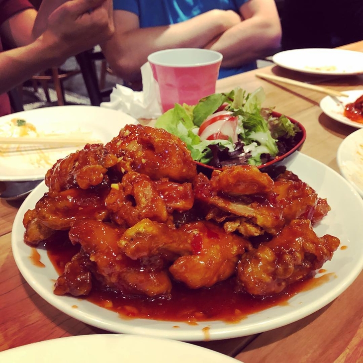 Jeans Chilli Chicken. (Foto: instagram.com/gwinsterbear)