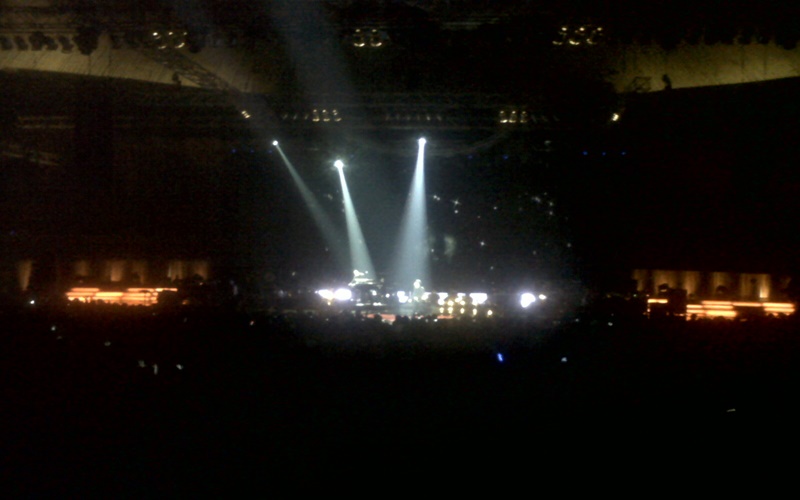 Salah satu konser Ahmad Dhani