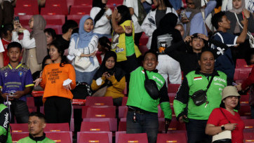 Aksi Supporter hingga Driver Gojek Dukung Laga Pembuka Piala Presiden 2025