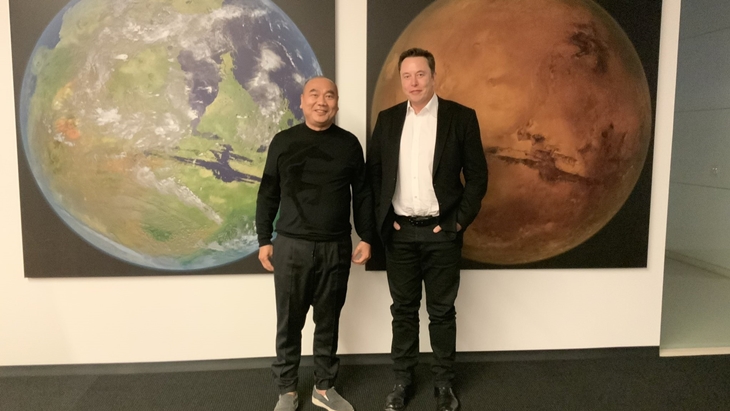 Leo Koguan Mendesak Elon Musk untuk Melepas Jabatan CEO Tesla