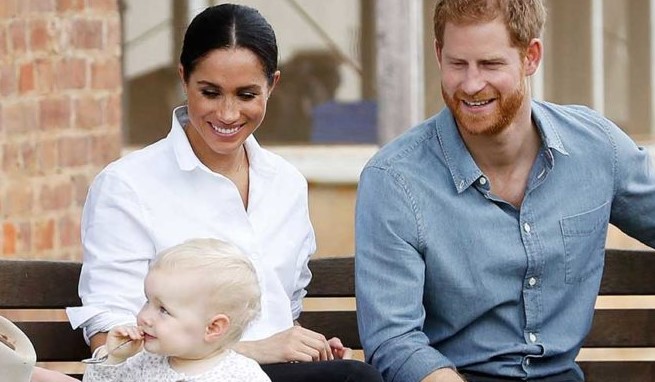 Pangeran Harry dan Meghan Markle Melanggar Protokol Kerajaan Inggris