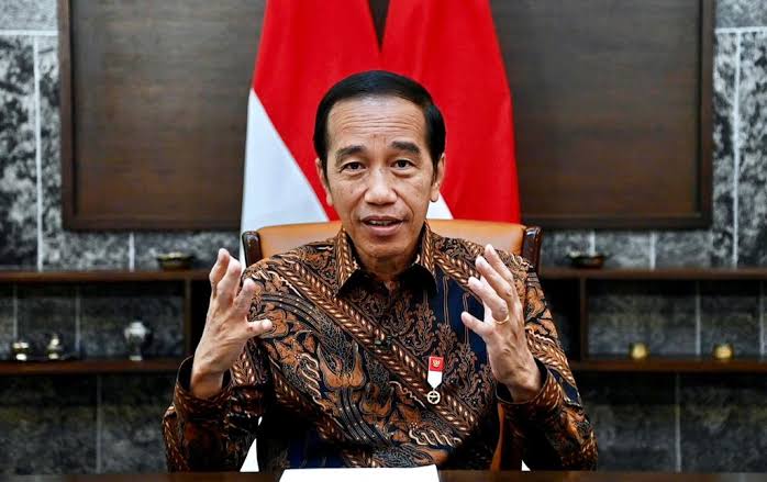 Ditanya Isu Jadi Penasihat Prabowo, Jokowi: Saya Masih Presiden