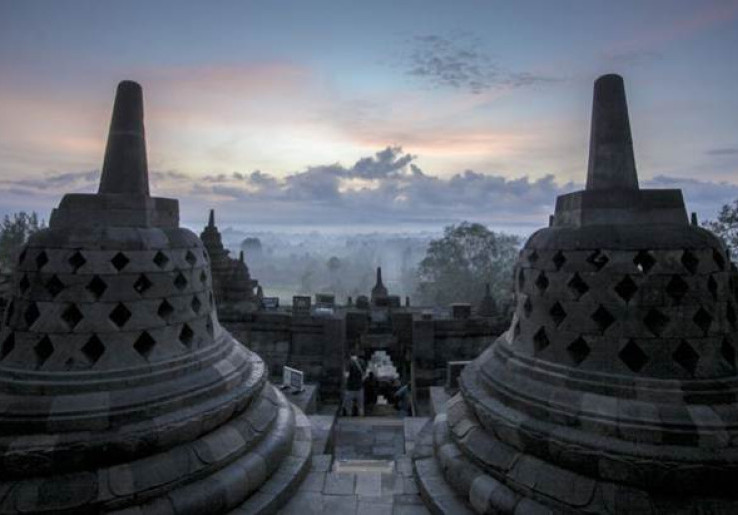 Ahli Arkeologi Khawatir Pemasangan Stairlift di Candi Borobudur, Bisa Rusak Struktur Candi
