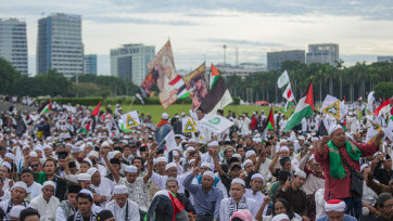 Aksi Damai Reuni 212 Revolusi Akhlak untuk Indonesia Berkah dan Palestina Merdeka