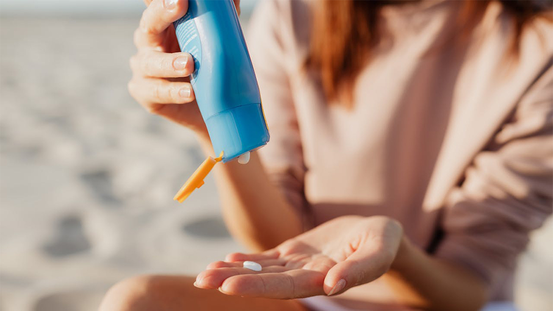 Panik karena Tarif Trump, Warga AS Timbun Sunscreen Produksi Korea