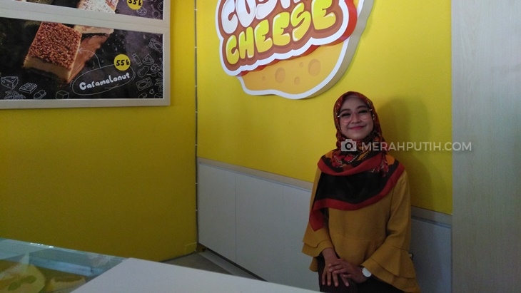 Buka Toko Kue Kekinian, Ini Strategi Ria Richis Gaet Pelanggan