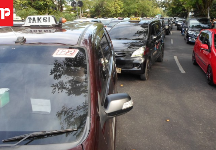 Pembatalan Permenhub Taksi Online Berpotensi Bikin Geger Driver Taksi Jogja