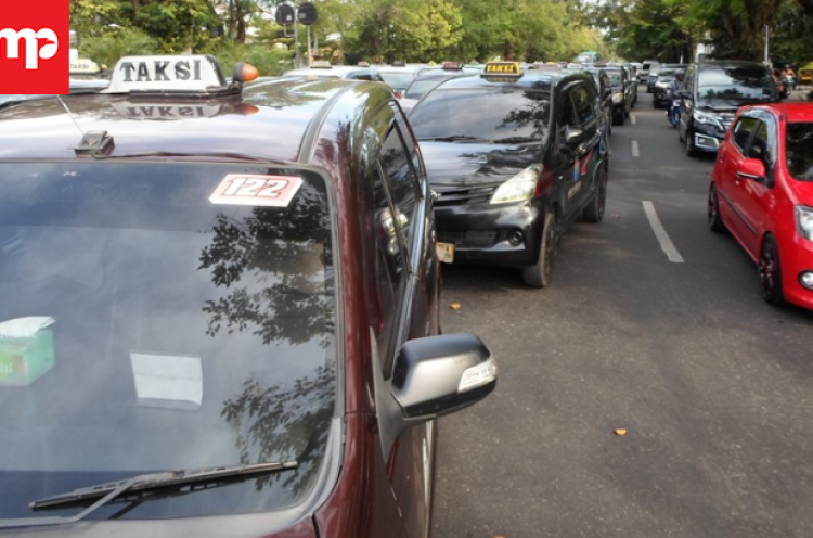 Pembatalan Permenhub Taksi Online Berpotensi Bikin Geger Driver Taksi Jogja