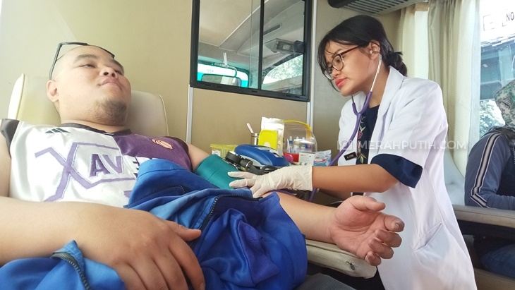  Di Tengah KLB Corona, Stok Darah PMI Solo Menipis