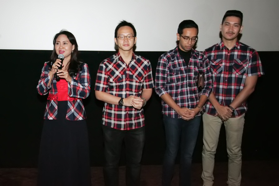 Istri Djarot bersama Lexyndo Hakim dari Sahabat Djarot