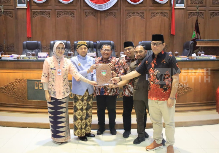 DPRD Solo Setujui APBD 2026 Pemkot Rp2,1 Triliun, Makan Minum Rapat Dipangkas