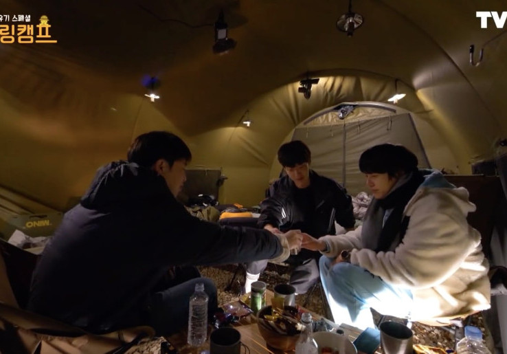 Curhat Pilu Ahn Jae-hyun pada Kyuhyun Super Junior dan P.O Block B