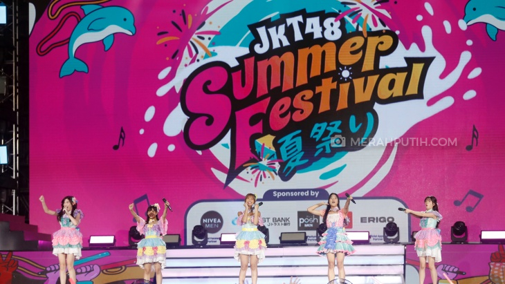 Penuh Senyum dan Air Mata di 'JKT48 Summer Festival'