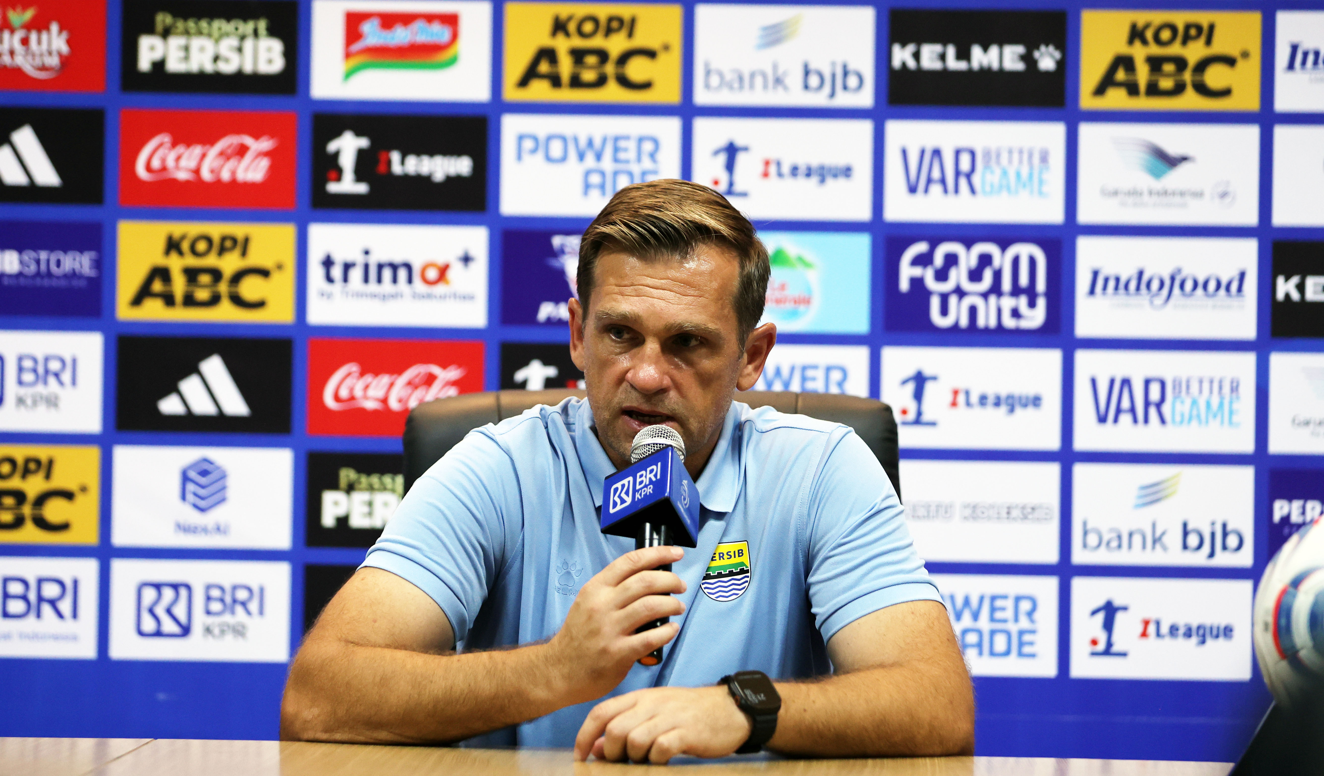 Jadwal Padat Tak Goyahkan Persib, Igor Tolic Ungkap Kunci Kemenangan atas Persik