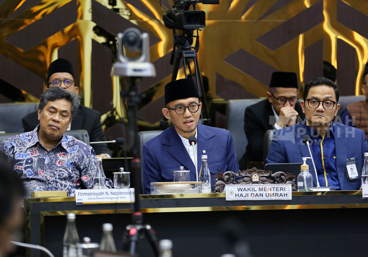 Raker Baleg DPR bersama Kementerian Haji dan Umrah Bahas Konsepsi RUU Keuangan Haji