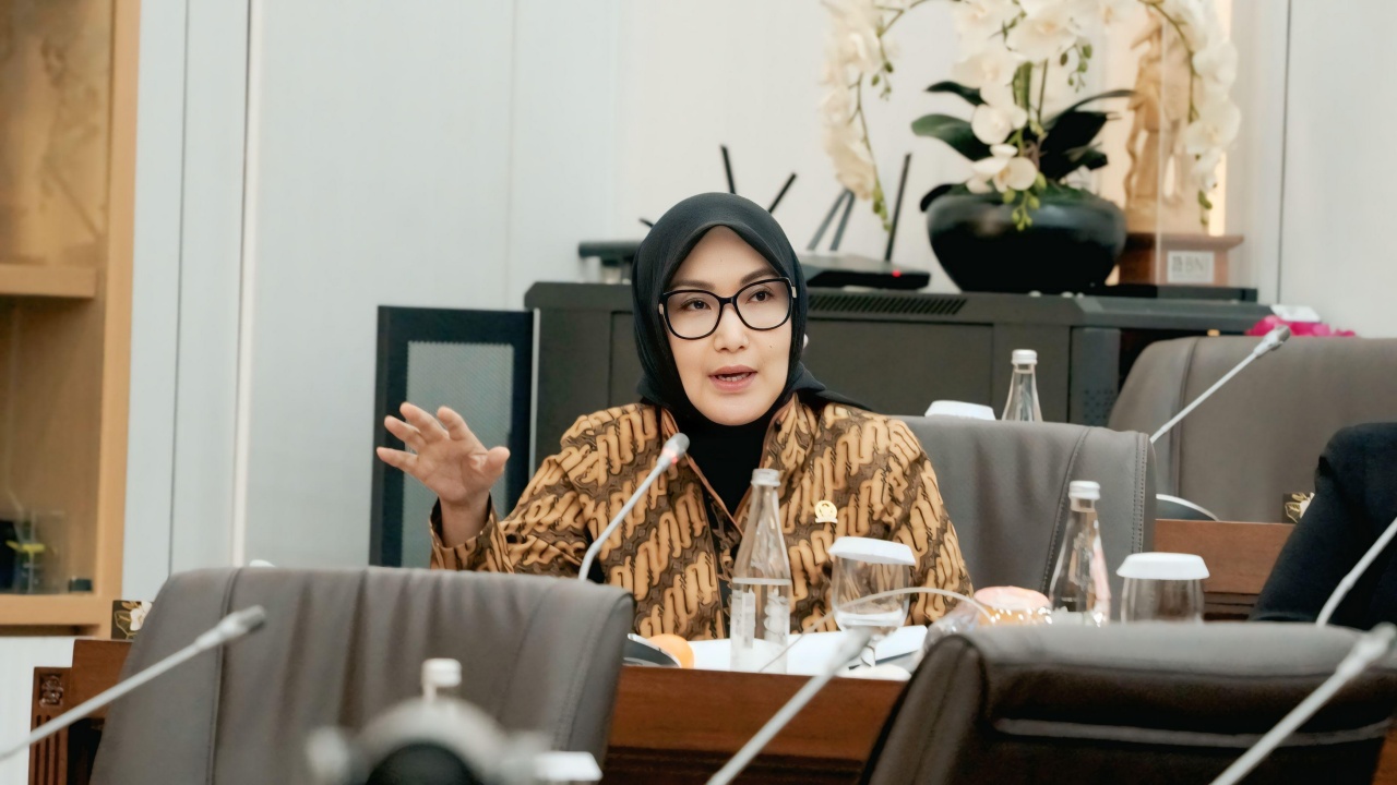 Anggota DPR Minta Kasus Hilangnya HP Penumpang Garuda Diusut Tuntas