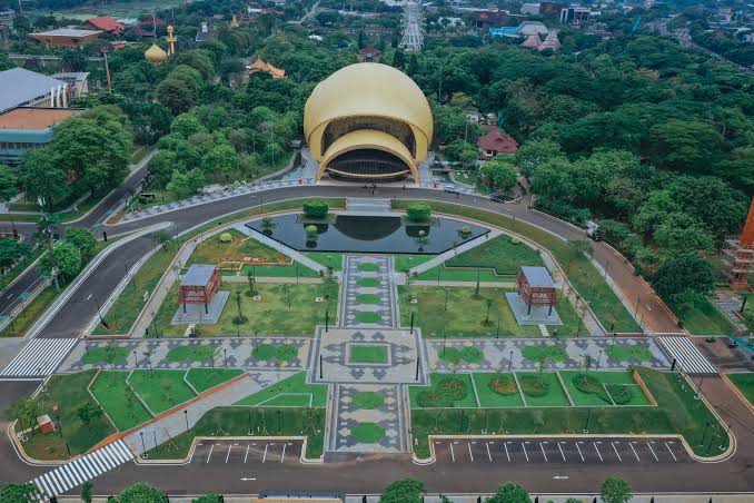 Hari Pertama Lebaran, TMII Dikunjungi Nyaris 10 Ribu Pengunjung