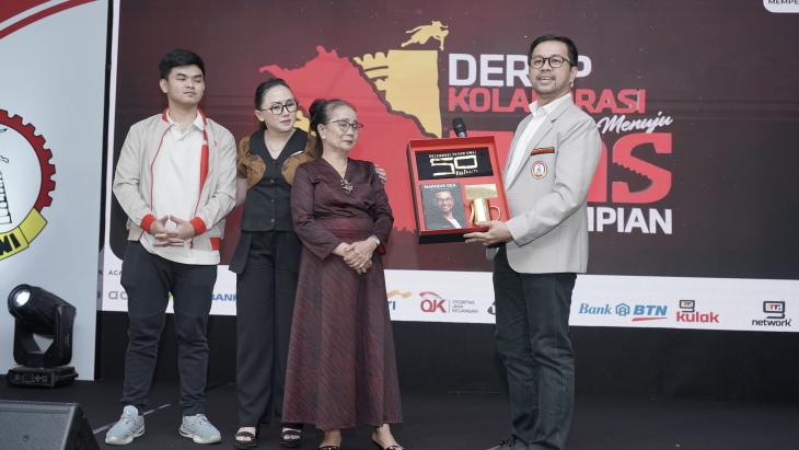 Marinus Gea Luncurkan Autobiografi, Kisahkan Perjalanan Hidup Anak Petani Karet