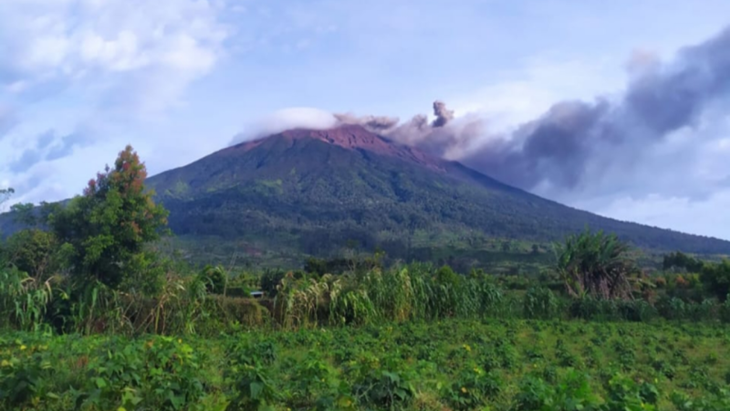 Gunung Kerinci Erupsi, Masyarakat Diminta Tak Mendekat Radius 3 Kilometer