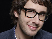 Lama tak Terdengar, Josh Groban Tiba-Tiba Rilis Single Baru, Dengar Deh