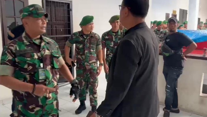 Ironi dan Persepsi Negatif Saat Perwira TNI Bawa Prajurit Minta Penangguhan Penahanan Saudara