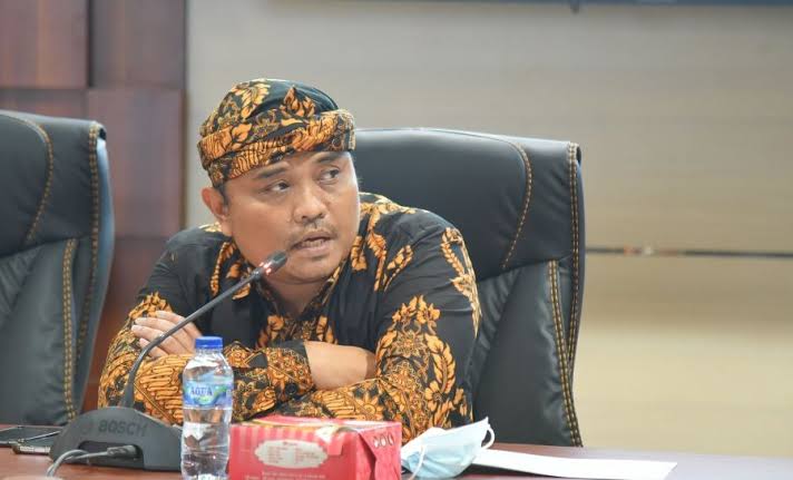 KemenP2MI Dorong Warga Bekerja ke Luar Negeri, Anggota DPR: Ironi karena Terkesan Dukung #kaburajadulu