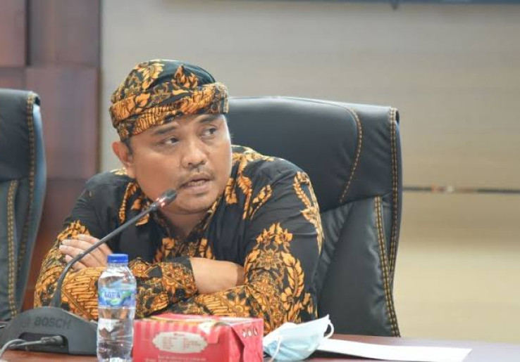 KemenP2MI Dorong Warga Bekerja ke Luar Negeri, Anggota DPR: Ironi karena Terkesan Dukung #kaburajadulu